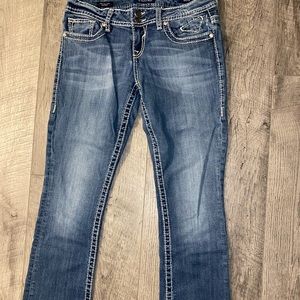 Vigoss the New York slim boot jeans.